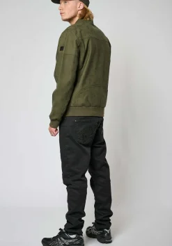 Kaporal Vestes<BIRAK
